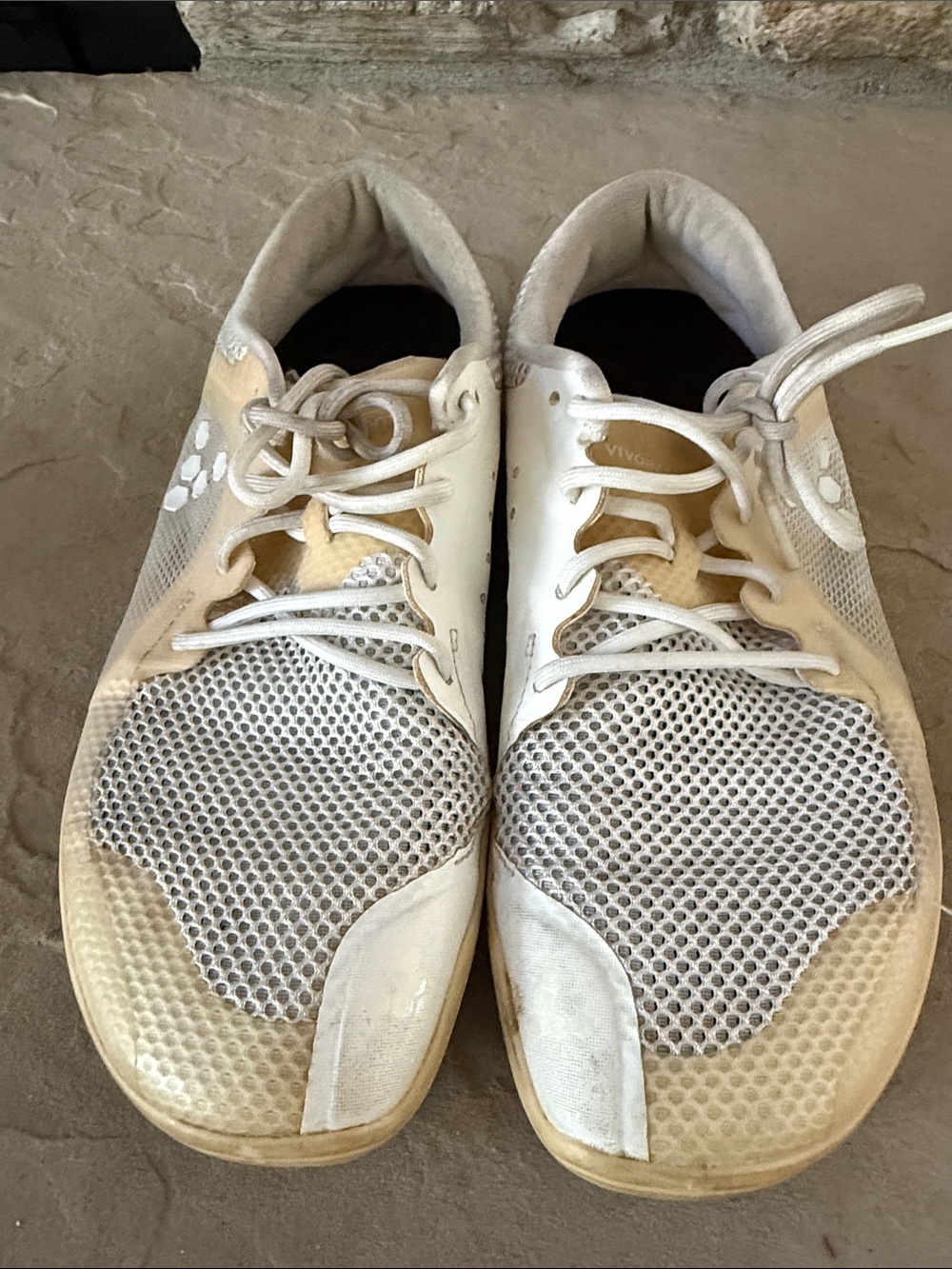 Vivo Barefoot Women's White and Cream Athletic Sneakers